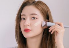 韩国彩妆师的5个超实用小祕技眼影太重加一色就搞定